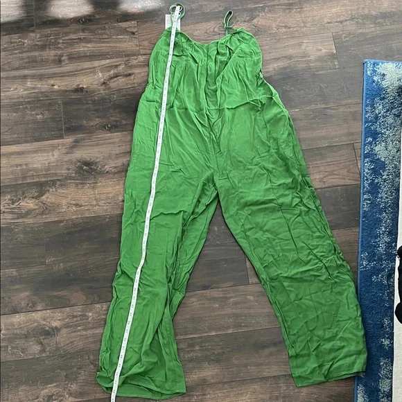 Green Halara Jumpsuit NWT - Picture 6 of 7